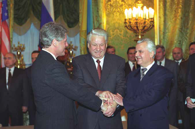 Presidents shake hands in Budapest